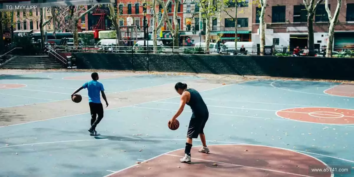 巅峰对决，谁主沉浮？🔥⚽️🏀